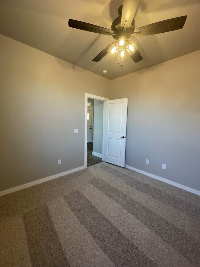 Building Photo - 11237 SW 30th St