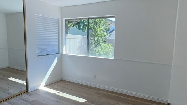 Building Photo - 1720 Orinda Ct
