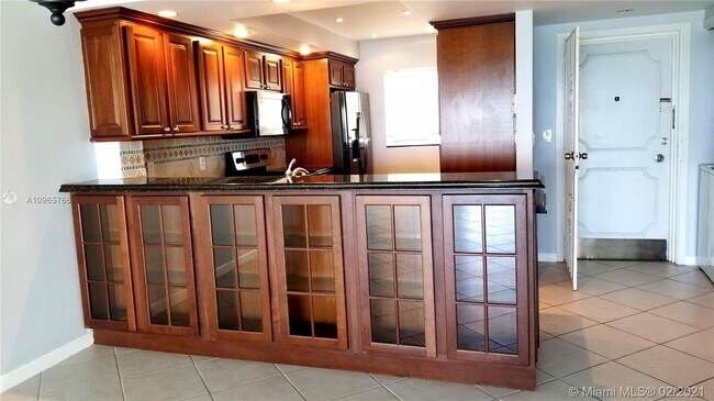 Building Photo - 111 N Pompano Beach Blvd