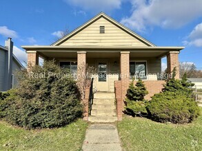 Building Photo - Updated, Spacious 3-Bedroom Ranch