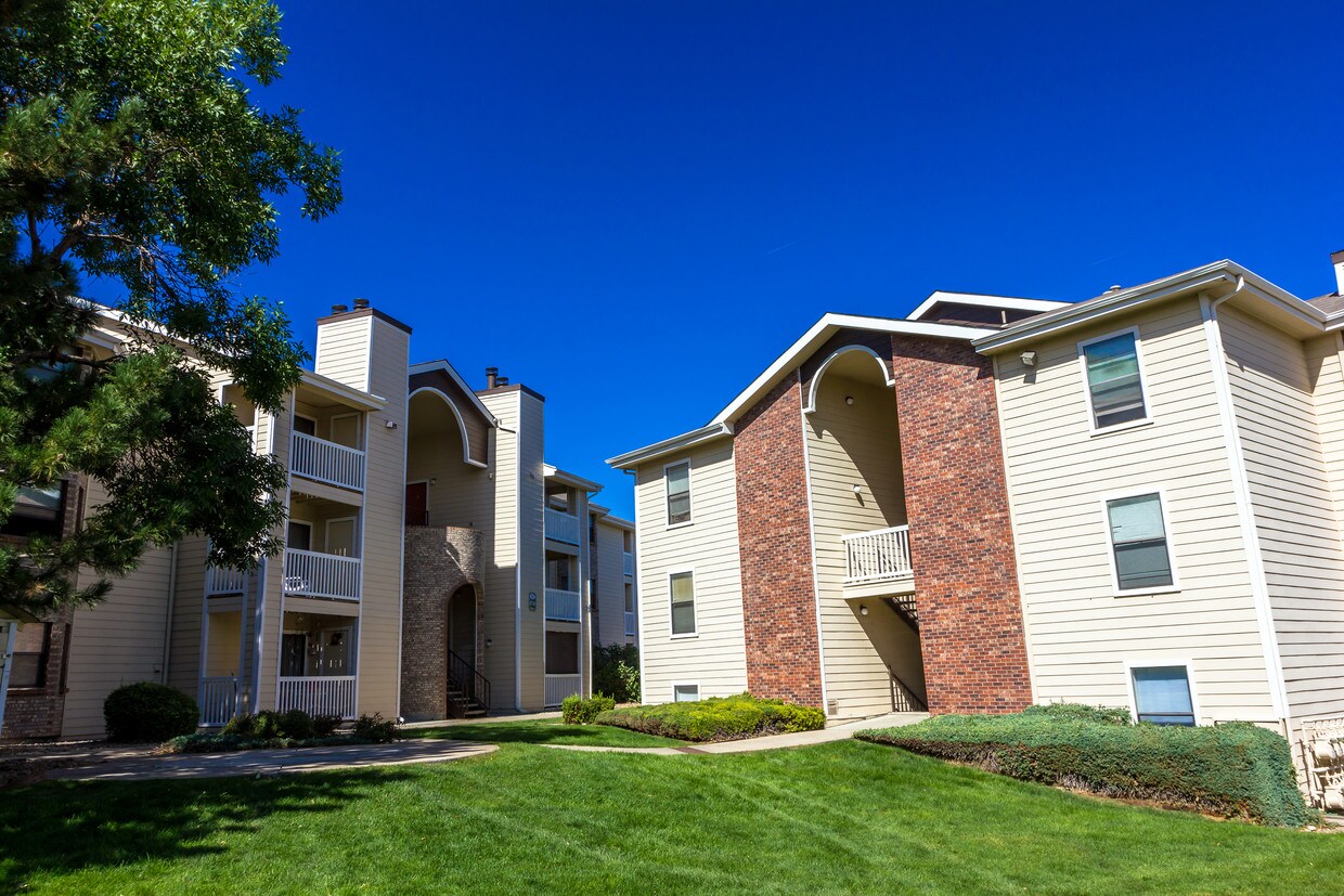 Ridge Hill Aurora