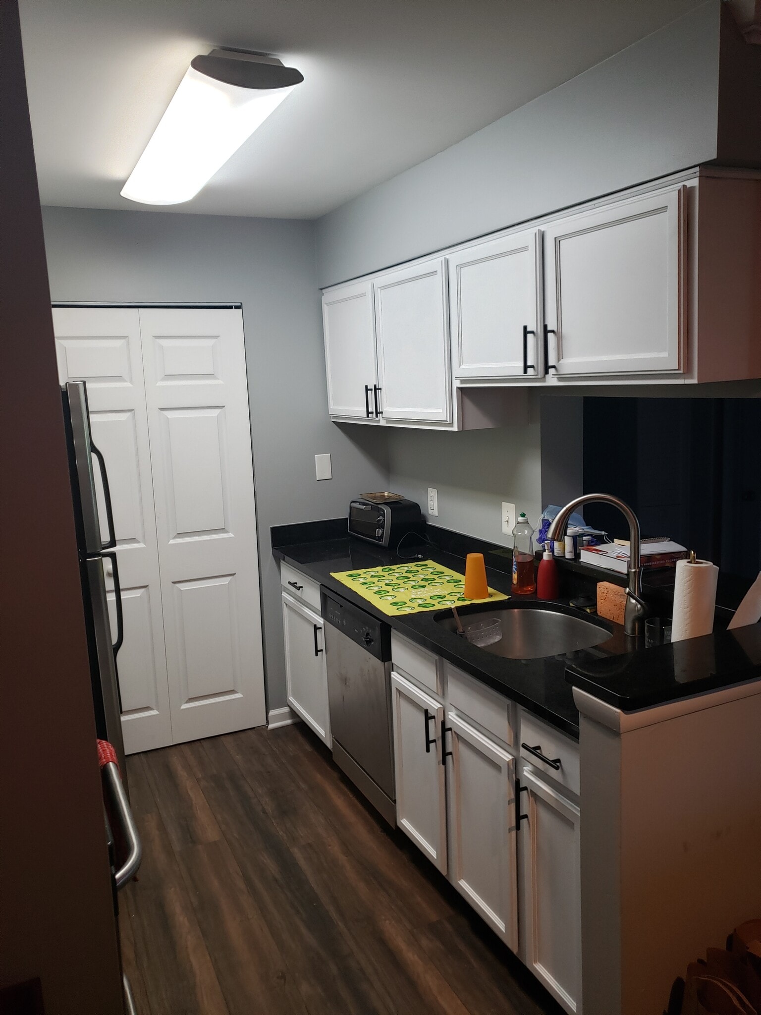 Kitchen, Laundry off Kitchen - 11710 Olde English Dr