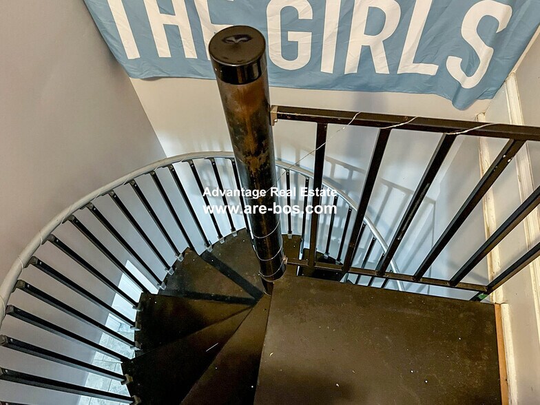 apt 24 - 1066 Commonwealth Ave