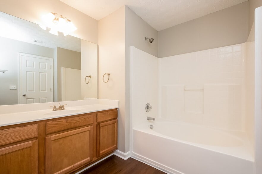 Building Photo - 541 Double Creek Dr