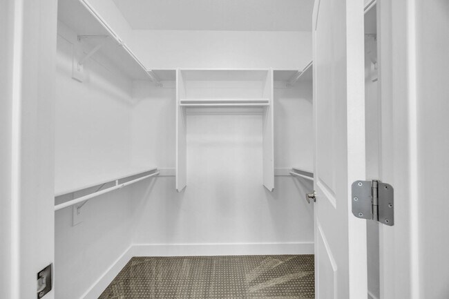 Building Photo - 3 Bedroom Townhome in Riverton!