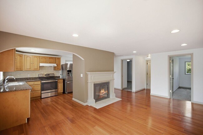 Building Photo - 1742 S Shelton St