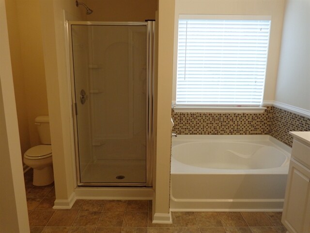 Building Photo - 2485 Sheldon Pl