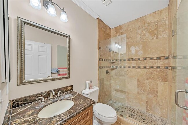 Building Photo - 7644 Elm Ridge Dr