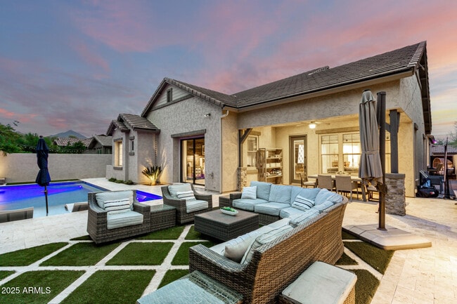 Building Photo - 9250 E Via De Vaquero Dr