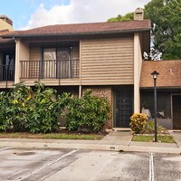 Building Photo - 979 Sunridge Dr