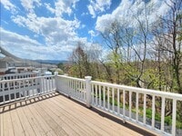 Building Photo - Weaverville Rental!