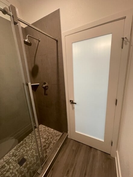 Shower - 236 Keystone Ave