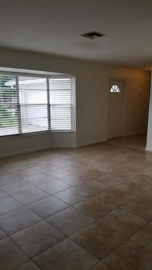 Building Photo - 12191 Broadleaf Ct