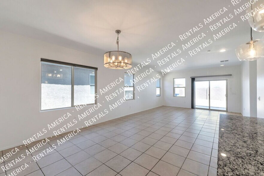 Building Photo - 6952 W Hedge Rose Dr
