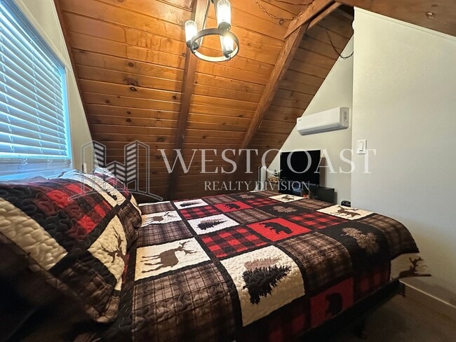 Building Photo - Charming Big Bear Retreat – Cozy 2-Bed Cab...