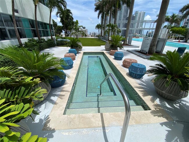 Building Photo - 3301 NE 1st Ave