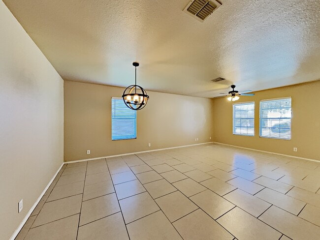 Building Photo - 11910 Ranchwell Cove
