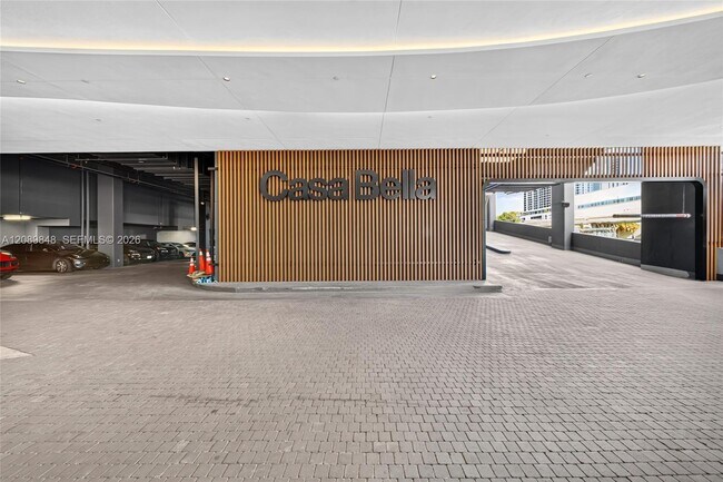 Building Photo - 1400 Biscayne Blvd