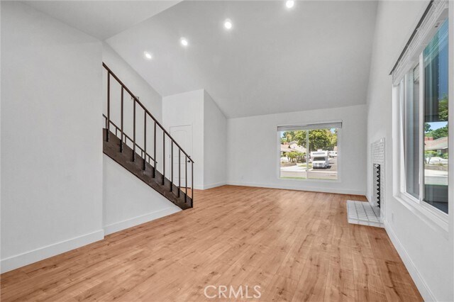 Building Photo - 4942 E Glenview Ave