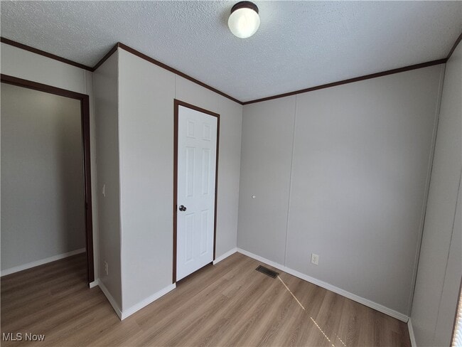 Building Photo - 125 Cedar Brook Dr