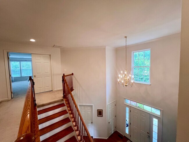 Building Photo - 5920 Nicolet Ct