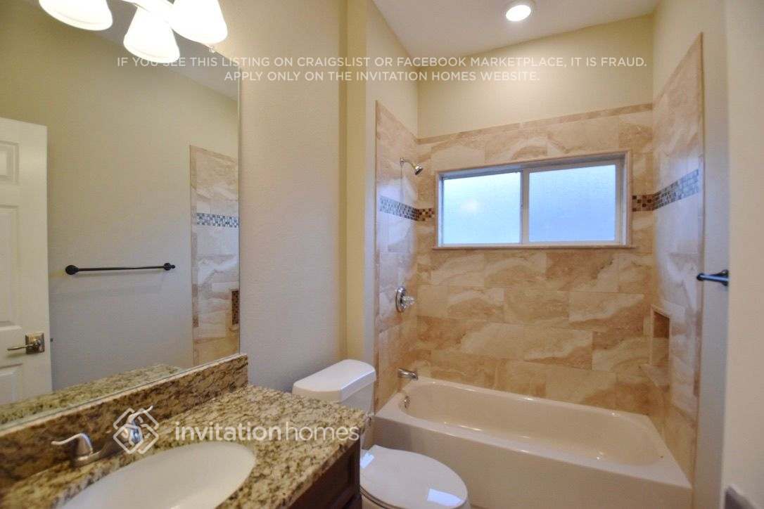 Building Photo - 1410 Emerald Hill Way