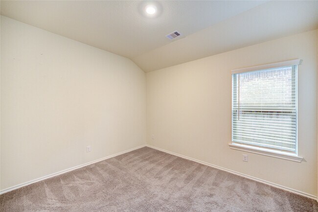 Building Photo - 18907 Via Flora Dr