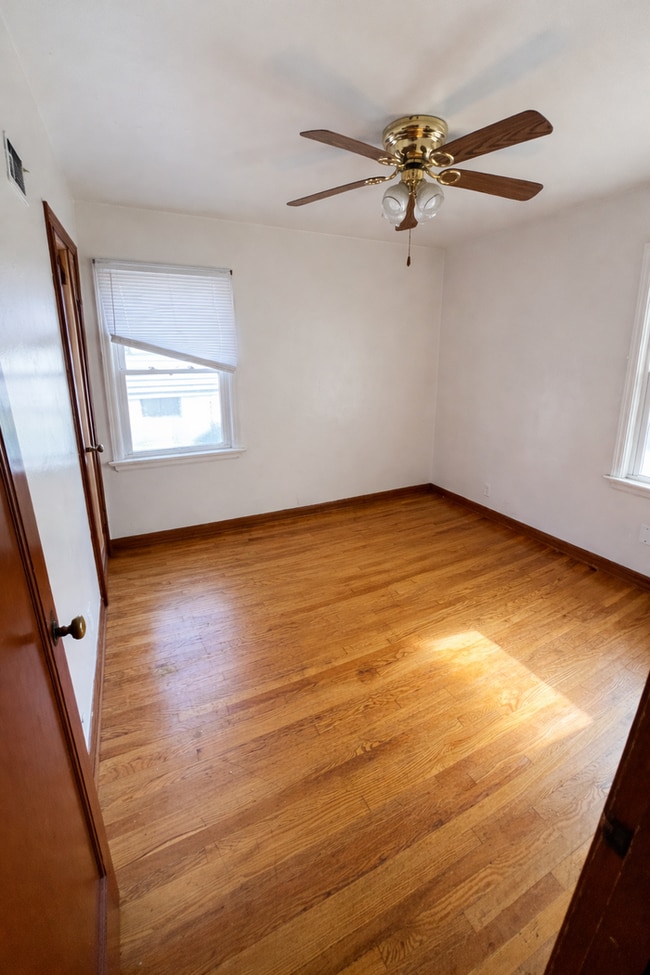 Building Photo - 9682 Lilly Jean Dr