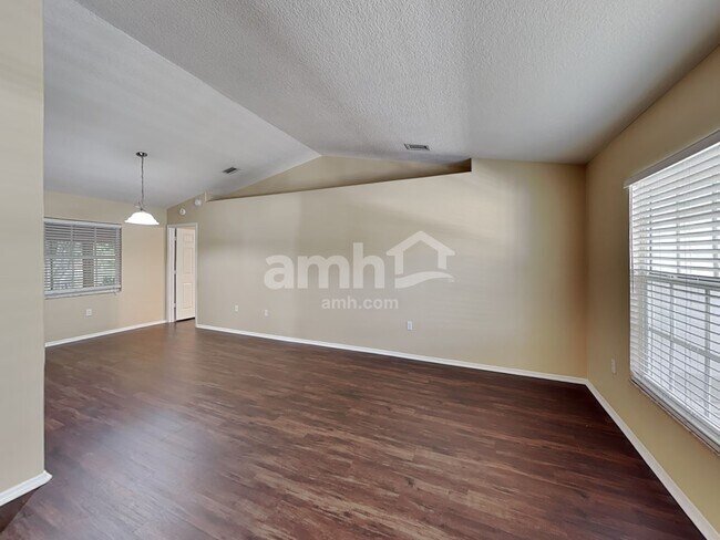 Building Photo - 3502 49th Ave E