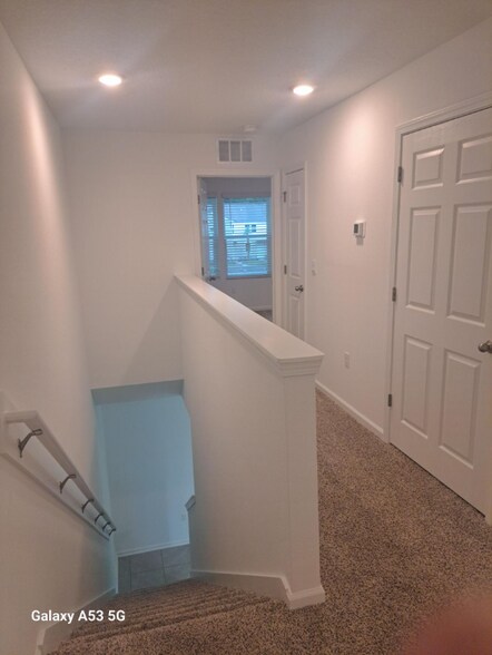 Building Photo - 93 Crisanto Rd