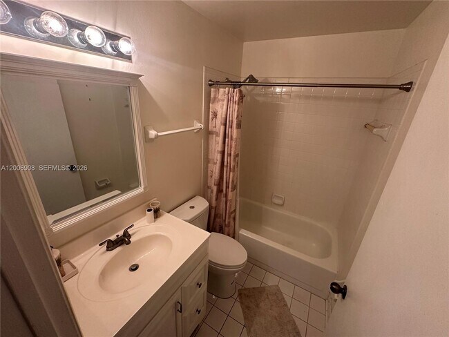 Building Photo - 3461 NW 44th St