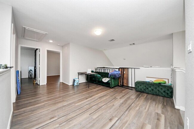 Building Photo - 18326 Trace Pointe Ln