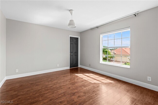 Building Photo - 2024 Cape Heather Cir