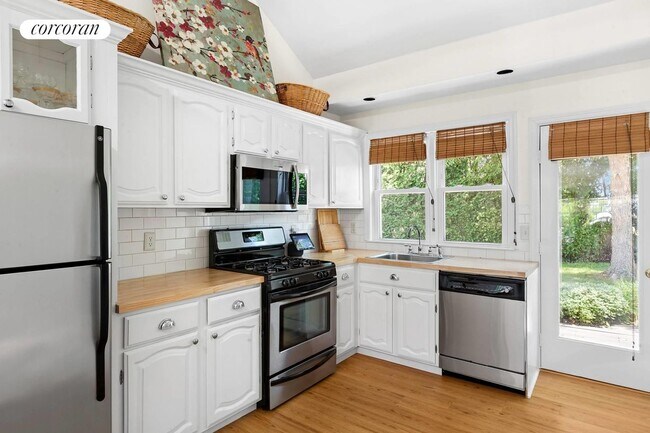 Building Photo - 315 Old Salt Rd