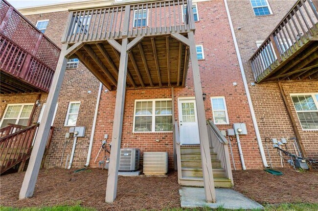 Building Photo - 2249 Ewell Park Dr NW