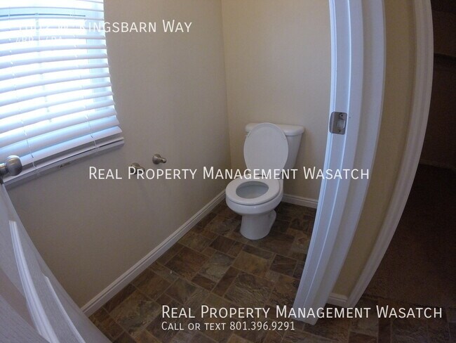 Building Photo - Dont miss out. This will rent quickly...