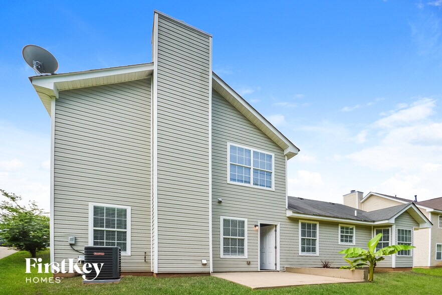 Building Photo - 200 Windscape Dr
