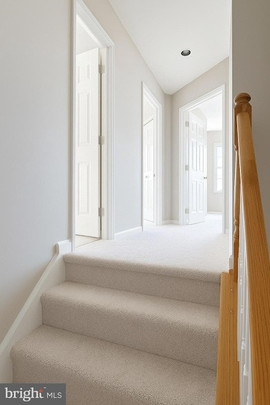 Building Photo - 44180 Shady Glen Terrace