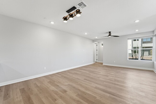 Building Photo - Brand-New 2025 Contemporary Condo | 2 Bed + 2 Bath | Prime North Phoenix Location