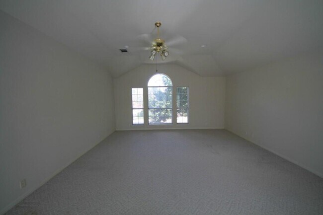 Building Photo - 10225 Open Gate Dr