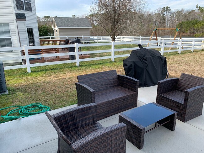 Back Patio 1 - 2736 Mulberry Loop