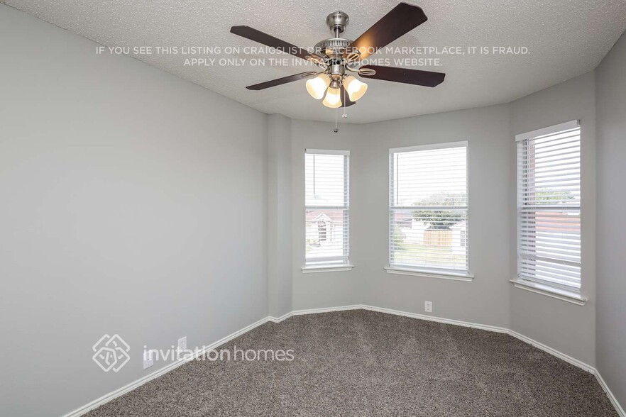 Building Photo - 1400 Cloyne Dr