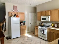 Building Photo - *** Beautiful & Updated Duplex Apartment in Mt. Washington * 1 Block to Grandview Ave * Pet Frien...