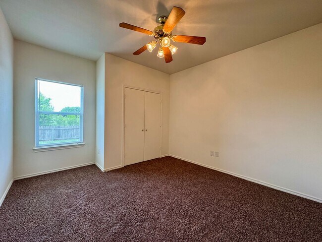 Building Photo - 3097 Clydesdale Way