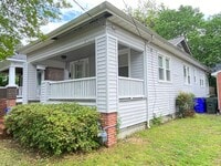 Building Photo - Inviting Home Near ODU
