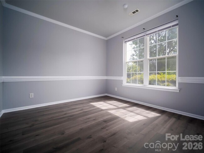 Building Photo - 1030 Boxelder Ln