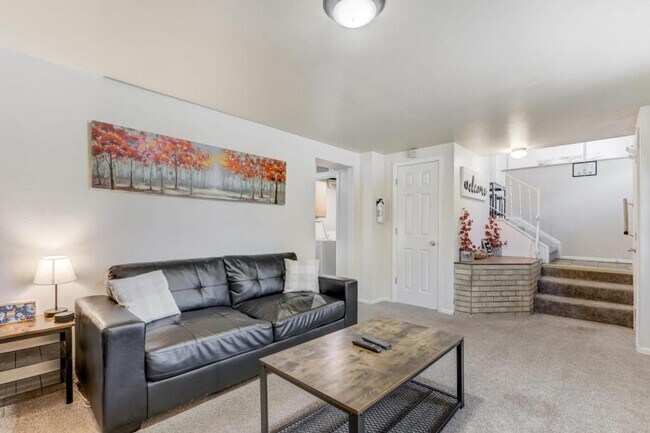 Building Photo - 3622 Anemone Cir