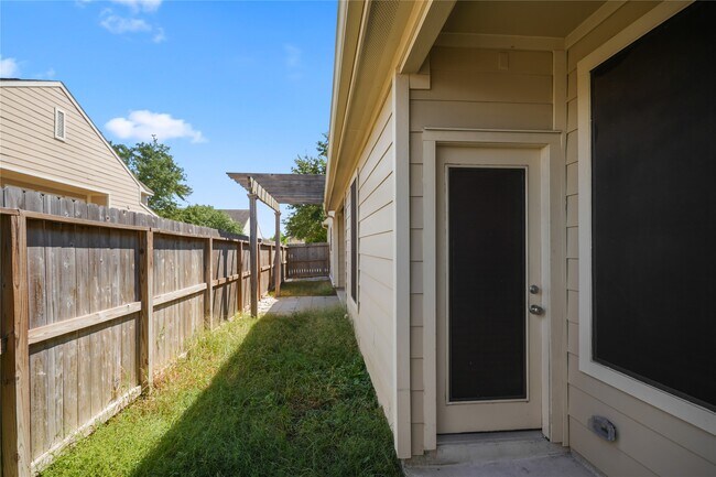 Building Photo - 3619 Standing Rock Dr