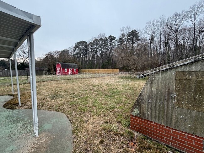 Building Photo - 47 Beaconsdale Ln