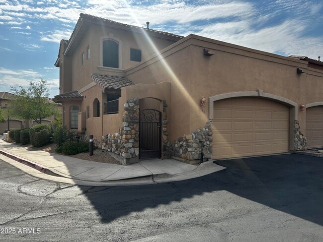Primary Photo - 16945 E El Lago Blvd